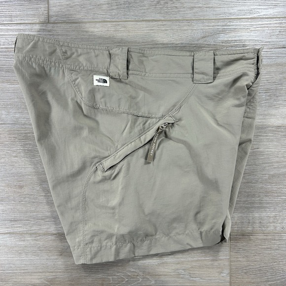 The North Face Women's Size 6 Horizon Shorts Taupe Hiking Nylon Cargo Pocket - Picture 6 of 15